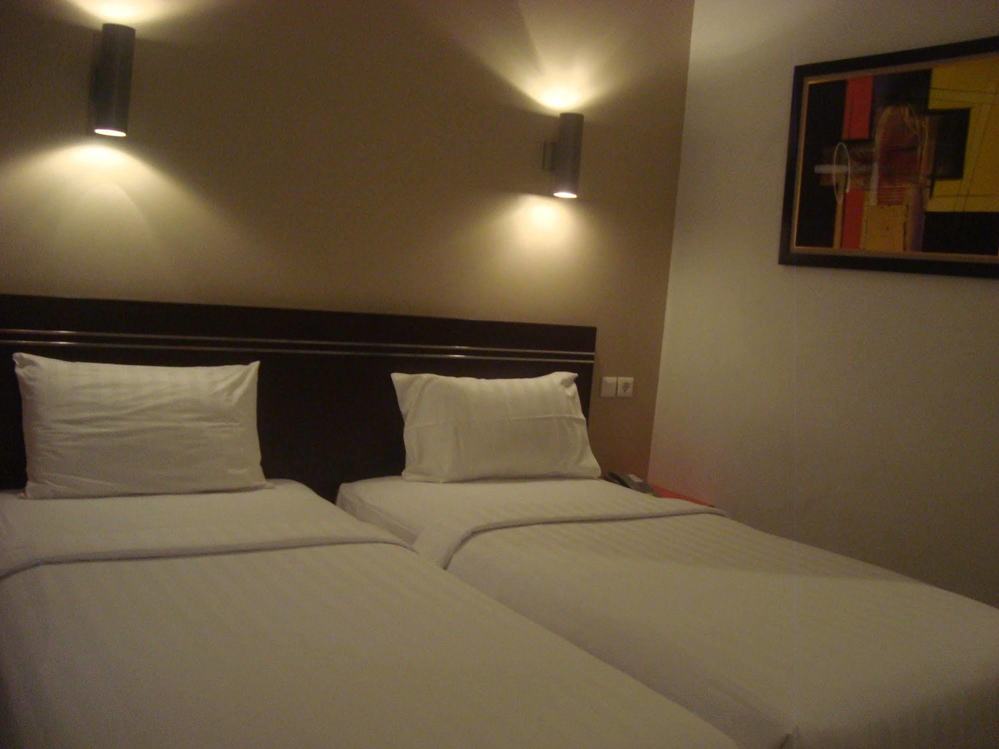 Fortune Hotel Mataram Luaran gambar