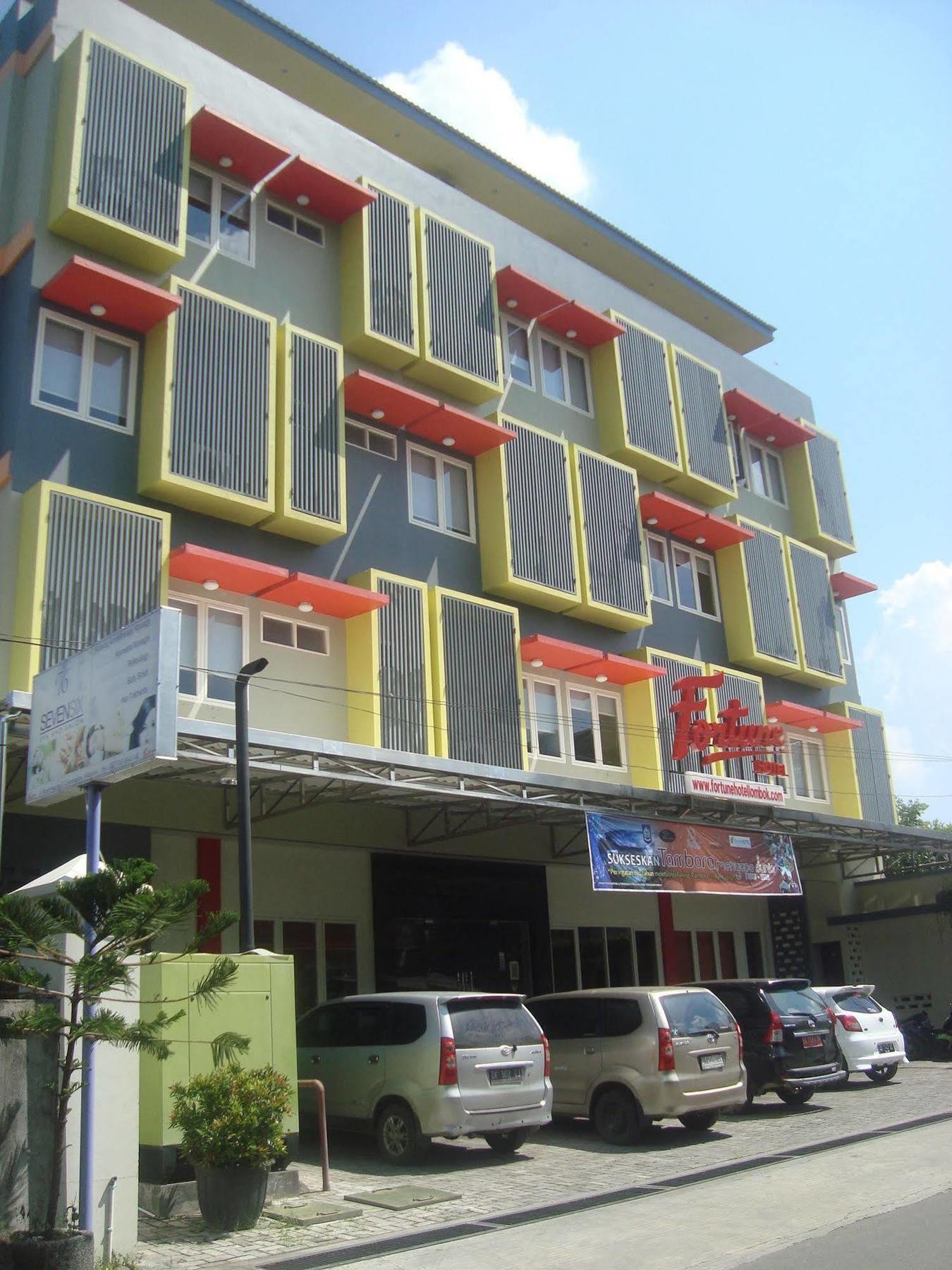 Fortune Hotel Mataram Luaran gambar